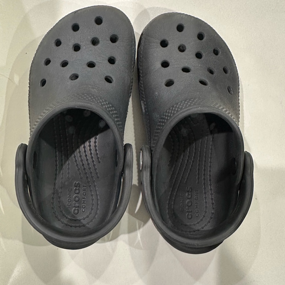 Kids Black Crocs size 10